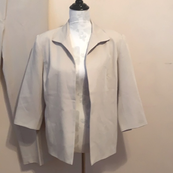 Bob Mackie Lightweight Tan Pants Suit - Picture 3 of 14